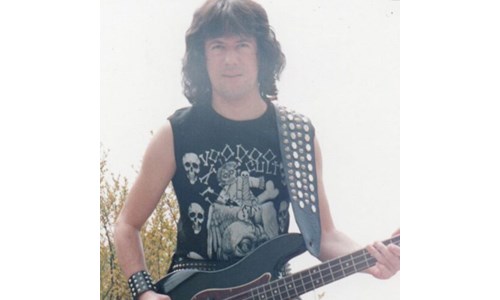 GÖKHAN PEKKAYA  (BAS GİTAR)